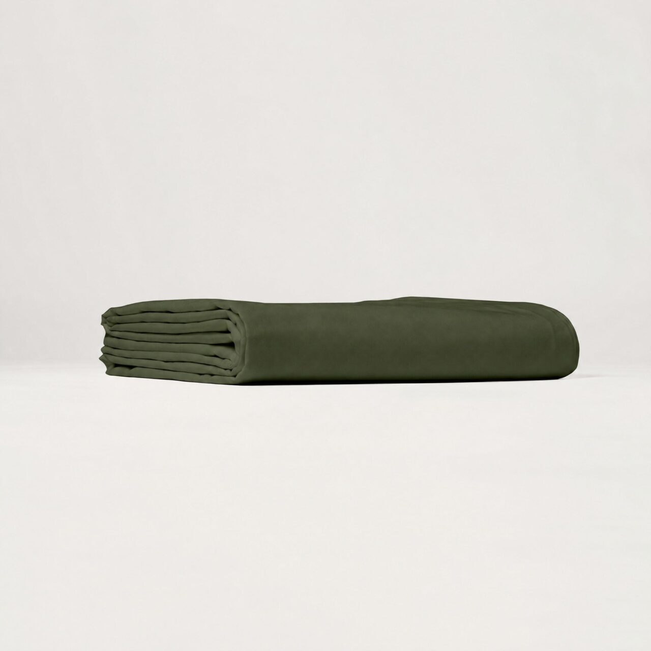 dejorine packshot drap housse percale vert sapin Dejorine - Drap housse en Percale de coton - Vert sapin – 200x200cm / Bonnet 40cm