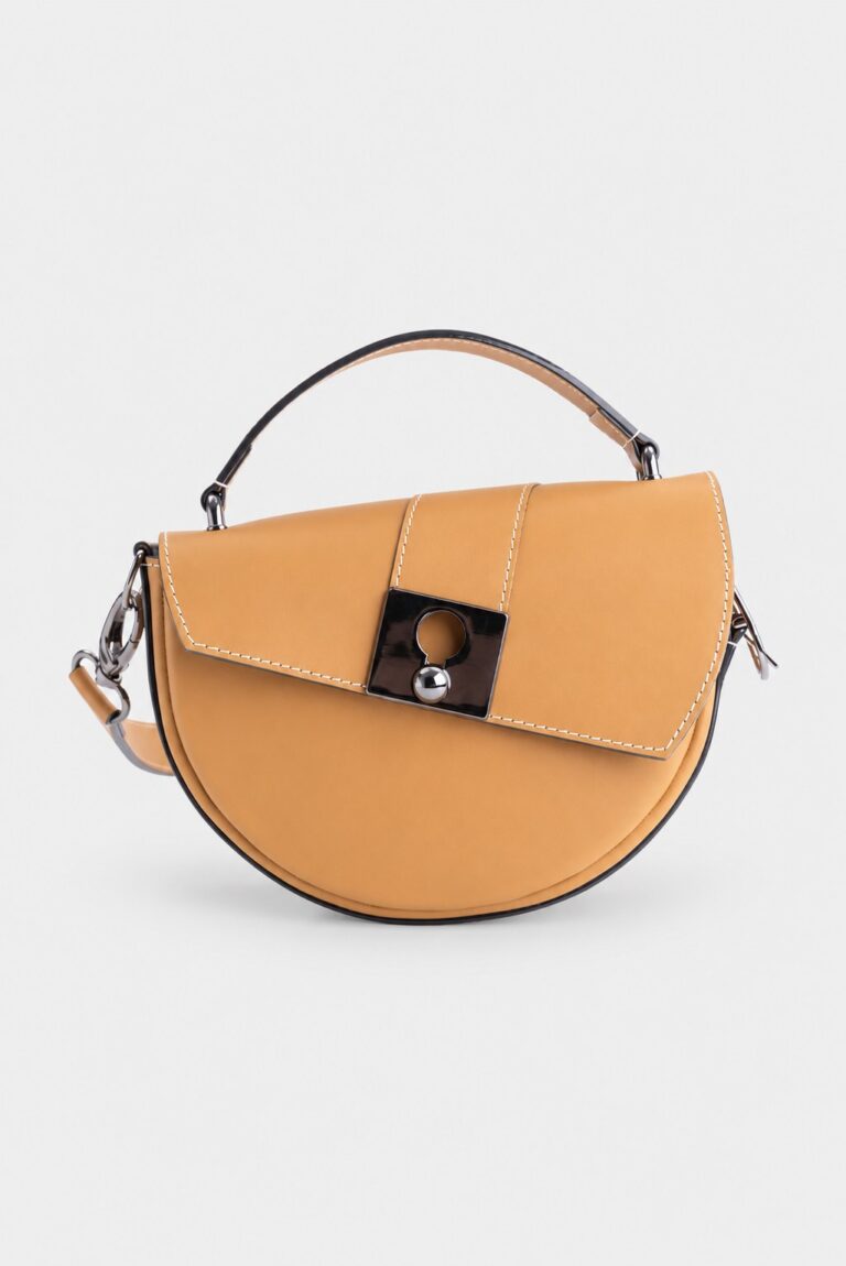 demi lune camel lisse packshot Nodie's - Côme - camel lisse