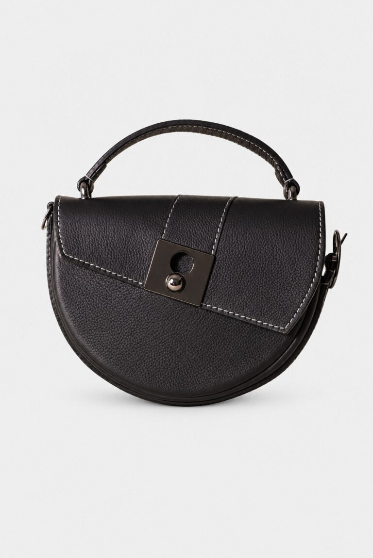 demi lune noir graine packshot Nodie's - Côme - noir grainé