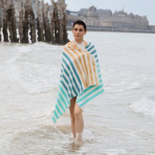 Drap de Plage « Curaçao » par la marque Aux Bains Français Aux Bains Français - Drap de Plage « Curaçao »