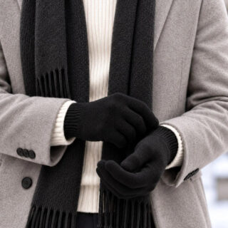 Gants laine Homme – Noir Val D’Isère par la marque PALÂBA PALÂBA - Gants laine Homme – Noir Val D’Isère