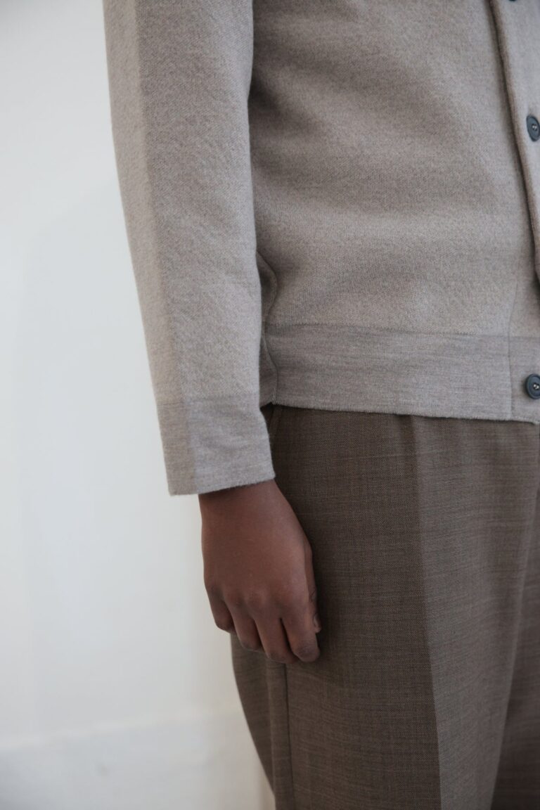 70% Laine Mérinos extrafine 30% Coton Biologique - Cardigan COPA Sand – XL