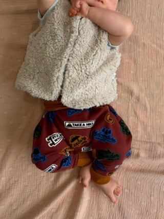 Gilet de berger bébé par la marque Les Mômes des Dômes Les Mômes des Dômes - Gilet de berger bébé