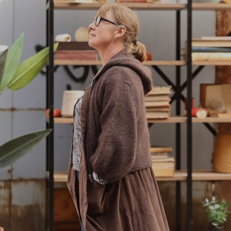 Quintessence - Gilet zippé à capuche Tulia — mohair chocolat – Taille unique