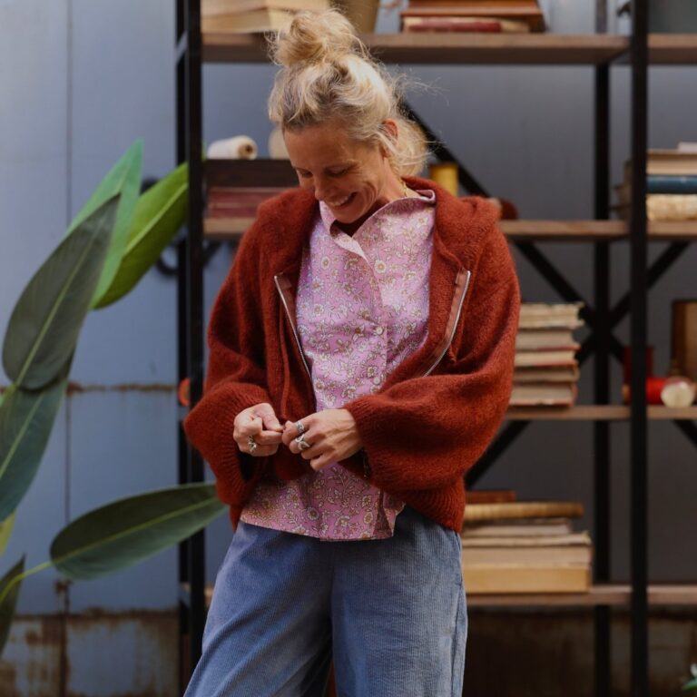 Quintessence - Gilet zippé à capuche Tulia — mohair écureuil – Taille unique