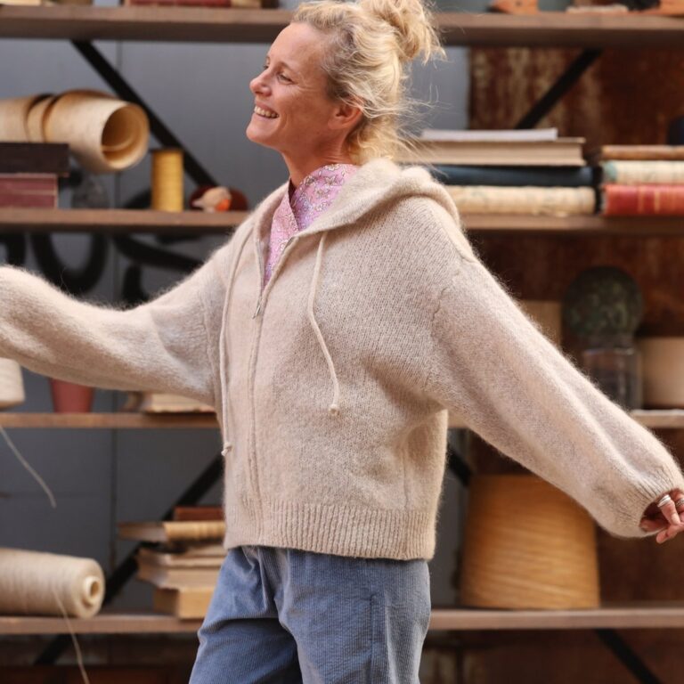 gilet zippe a capuche tulia mohair ficelle 1410324 Quintessence - Gilet zippé à capuche Tulia — mohair ficelle – Taille unique