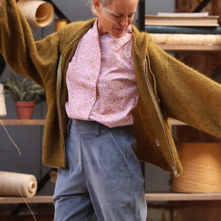 Quintessence - Gilet zippé à capuche Tulia — mohair lichen doré – Taille unique