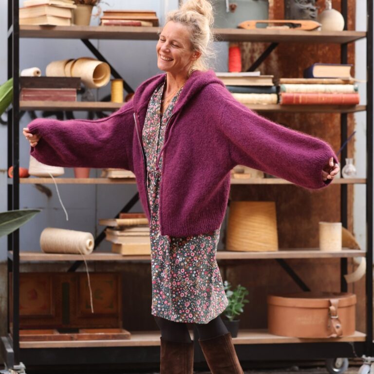 Quintessence - Gilet zippé à capuche Tulia — mohair lilas – Taille unique