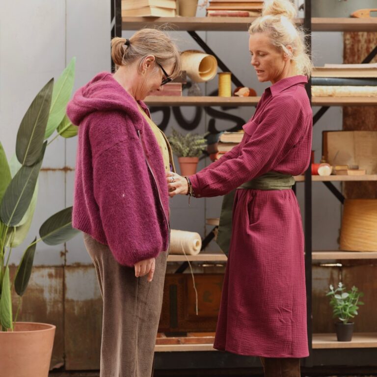Quintessence - Gilet zippé à capuche Tulia — mohair lilas – Taille unique