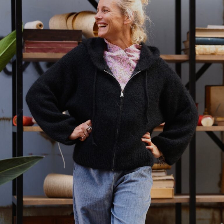Quintessence - Gilet zippé à capuche Tulia — mohair noir – Taille unique