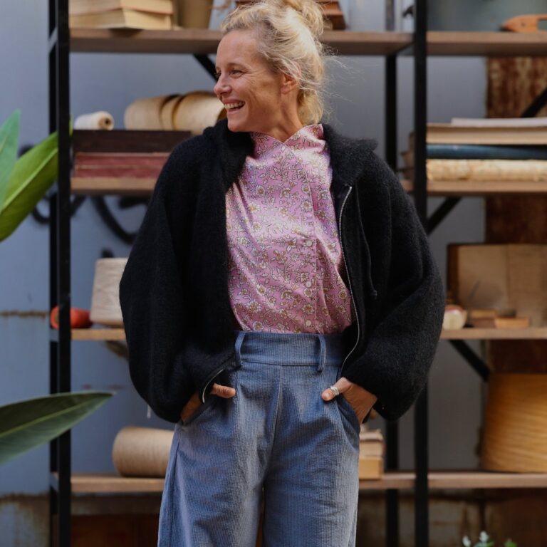 Quintessence - Gilet zippé à capuche Tulia — mohair noir – Taille unique