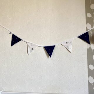 Guirlande de fanions Dalin par la marque Les Mômes des Dômes Les Mômes des Dômes - Guirlande de fanions Dalin