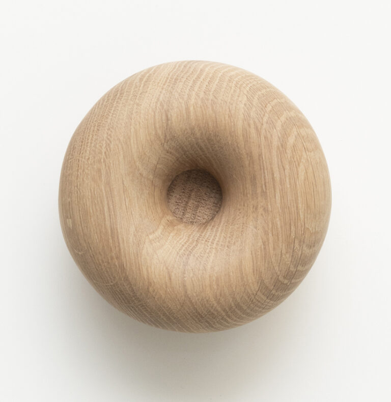 Drugeot.com - Patère DONUT – teinte-noyer-finition