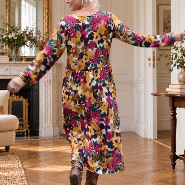 Quintessence - Robe Perrine — Viscose imprimée Brume de grenat – XXL