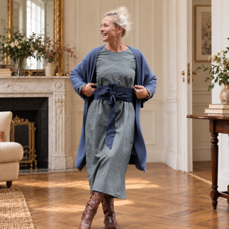 perrine carreaux paris 01 da3c33f2 a316 40e8 b3c7 285bd0715d18 Quintessence - Robe Perrine — Flanelle de coton carreaux grisés – XXL