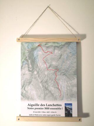 Porte affiche en bois de pin par la marque The Post Trace The Post Trace - Porte affiche en bois de pin
