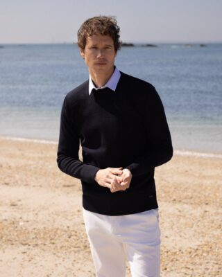 Pull col rond 100% laine vierge Petit Hélice Baie des Caps par la marque Baie des Caps Baie des Caps - Pull col rond 100% laine vierge Petit Hélice Baie des Caps