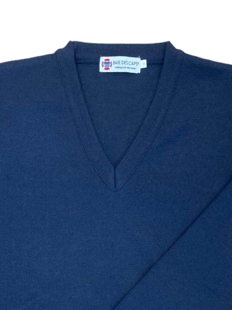 Baie des Caps - Pull col V "Helice" 50 % laine – Vert sapin / XL
