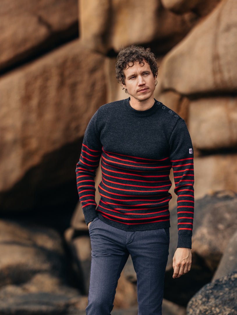 pull marin petit erquy raye 100 laine anthracite rouge 390722 Baie des Caps - Pull marin homme Petit Erquy rayé — 100 % laine – Marine Emeraude / 1 (XS)