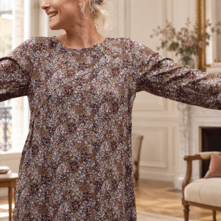 Quintessence - Robe Perrine — Viscose imprimée Lilas des bois – XXL