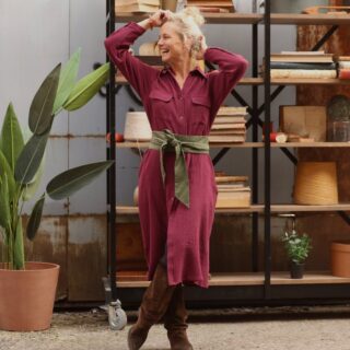Robe Reine — Double gaze de coton lie de vin par la marque Quintessence Quintessence - Robe Reine — Double gaze de coton lie de vin