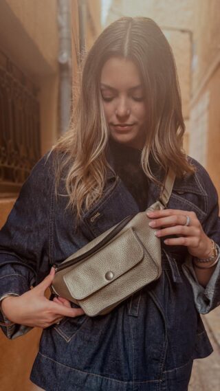 Sac Banane Cuir Doré par la marque Maison Rottier Maison Rottier - Sac Banane Cuir Doré