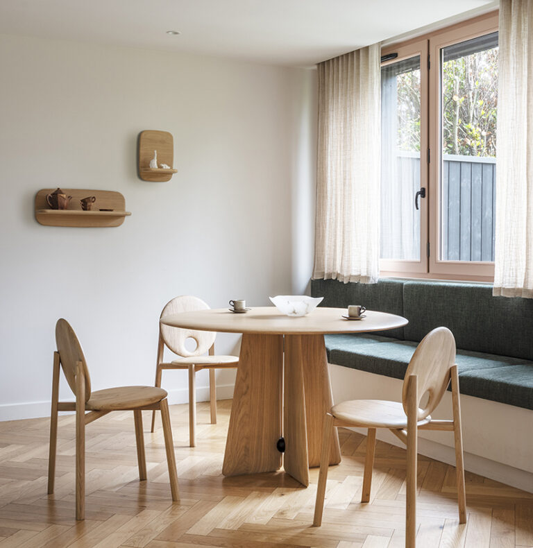 Drugeot.com - Table de repas ronde FARFALLA – teinte-noyer-finition