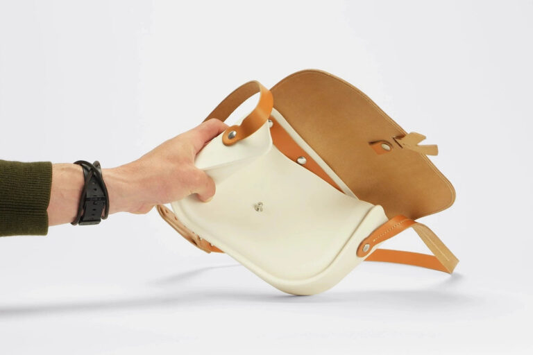 Monébari - Les sacs made in France - Sac à bandoulière - en gomme et cuir - blanc