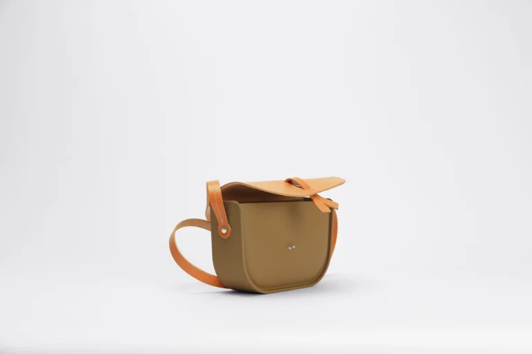 Monébari - Les sacs made in France - Sac à bandoulière - en gomme et cuir - kaki