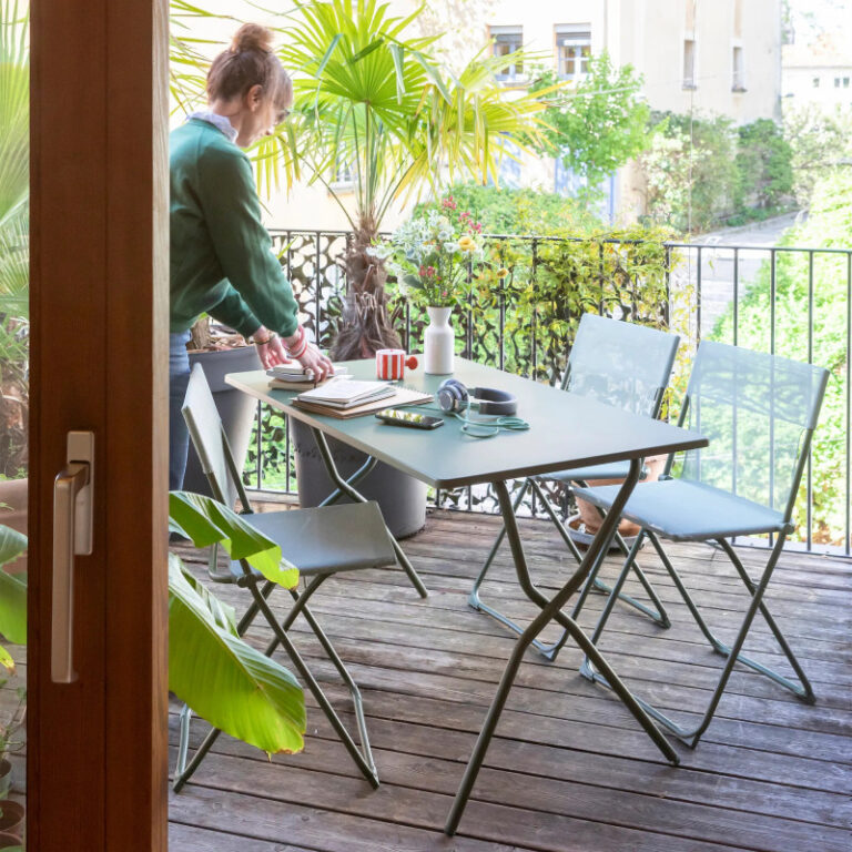 LAFUMA MOBILIER - Table de jardin pliante LAFUMA MOBILIER Balcony 120x70cm Colorblock et ses quatre chaises - 6 coloris