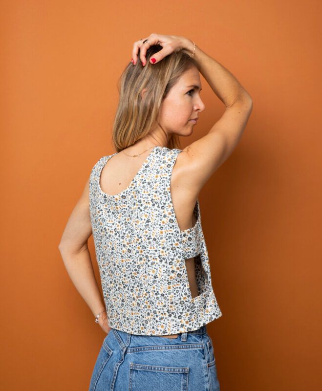 April & C. - Top Till – l
